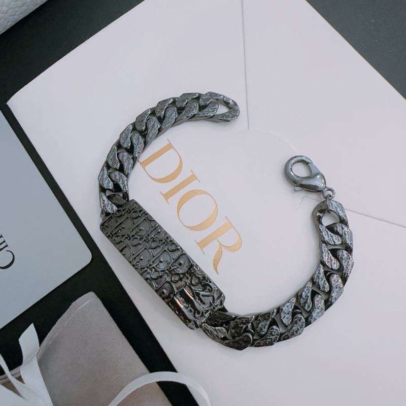 chr1st1an D10r bracelets